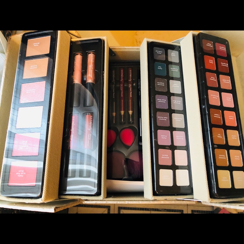 ULTA Beauty Glam & Glow 53 piece Collection